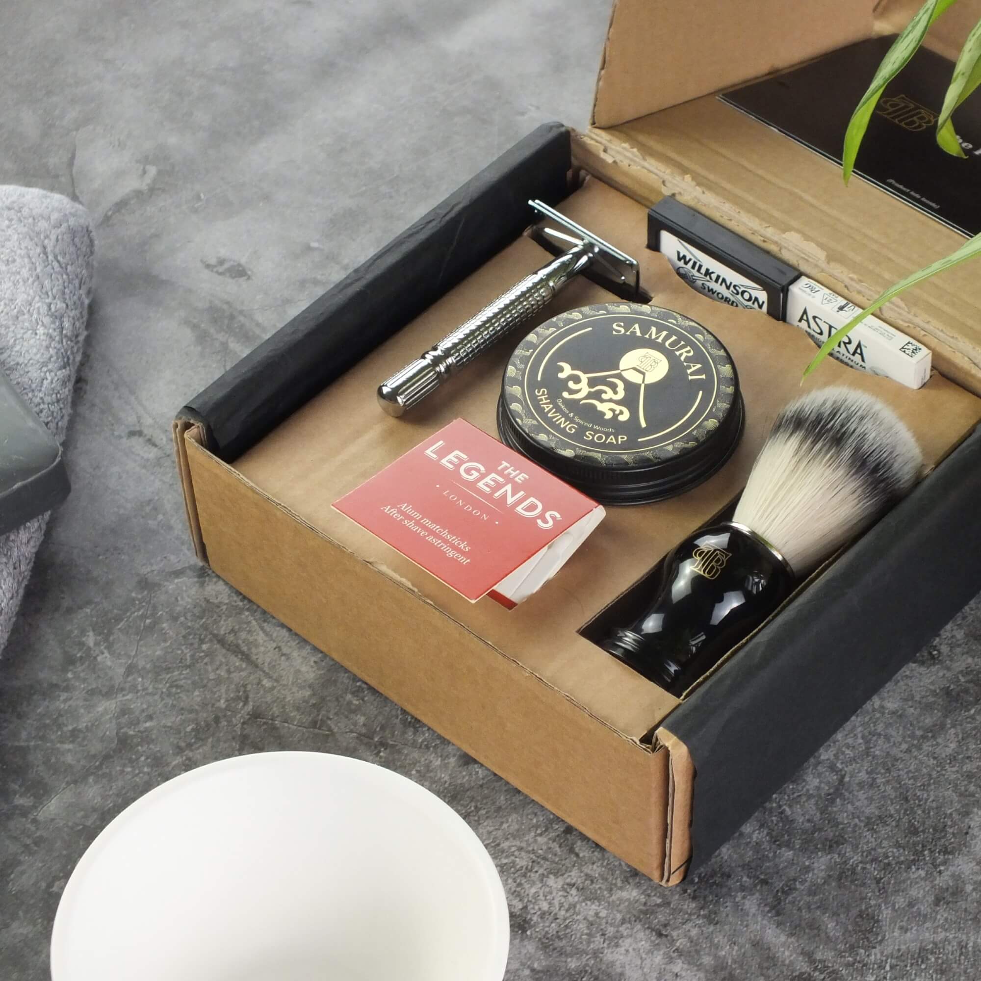 Barber Razor Box Discovery Shaving Box – The Personal Barber